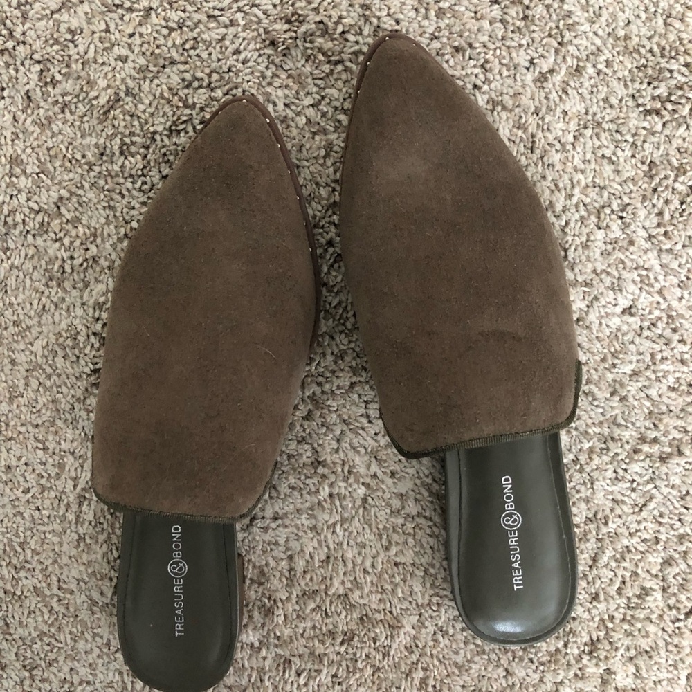 Brand new shoes Treasure & bond